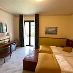 Olivo 3*